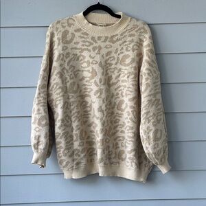 ☀️BOGO Item Neutral Nude Leopard or Cheetah Print Oversized Sweater☀️